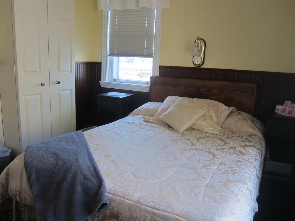 Salmon River Country Inn Head of Jeddore Eksteriør billede