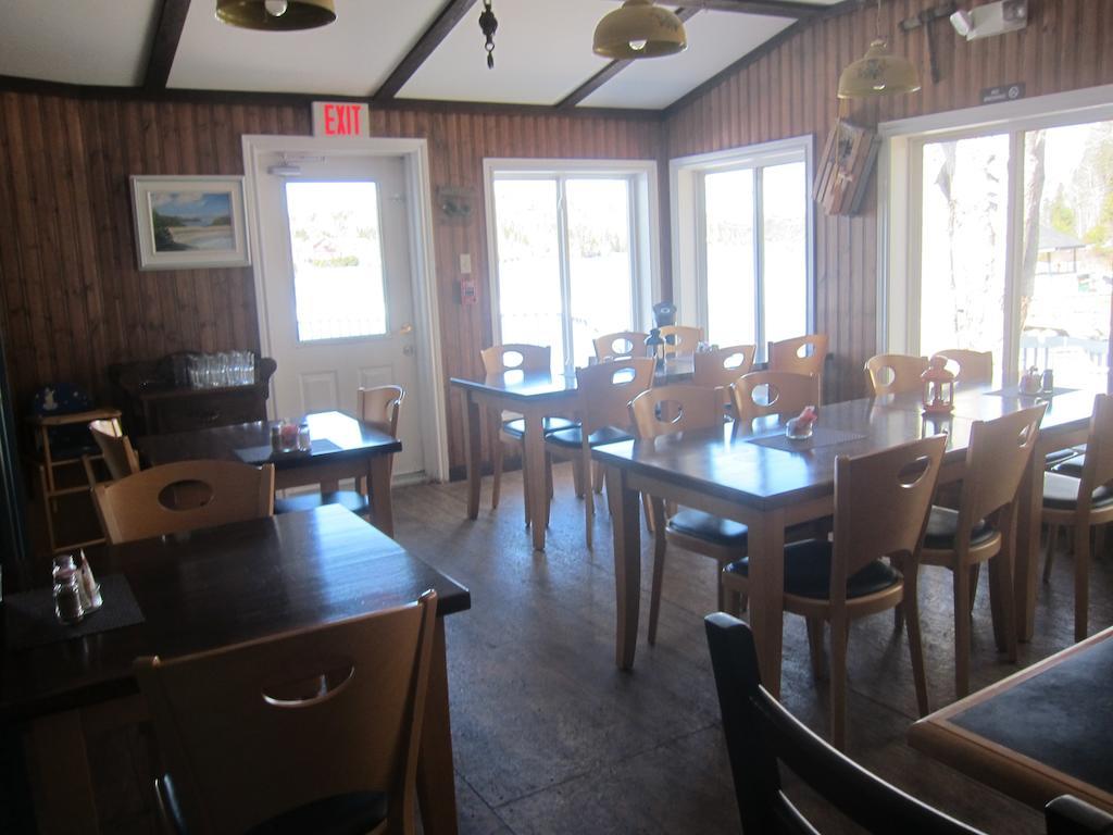 Salmon River Country Inn Head of Jeddore Eksteriør billede